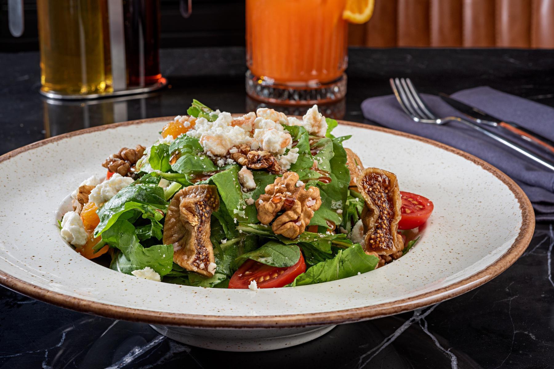 Mixed Greens with Pineapple Vinaigrette Read & Be Well Canyon Ranch